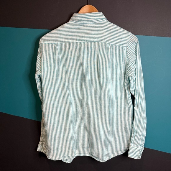 Uniqlo Button Down Shirt in Green and White size Small - Picture 3 of 7